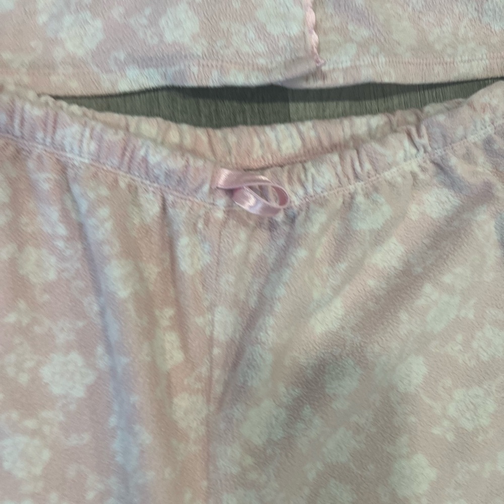 Aria Pale Pink Floral Two-Piece Pajama Set - Picture 5 of 7